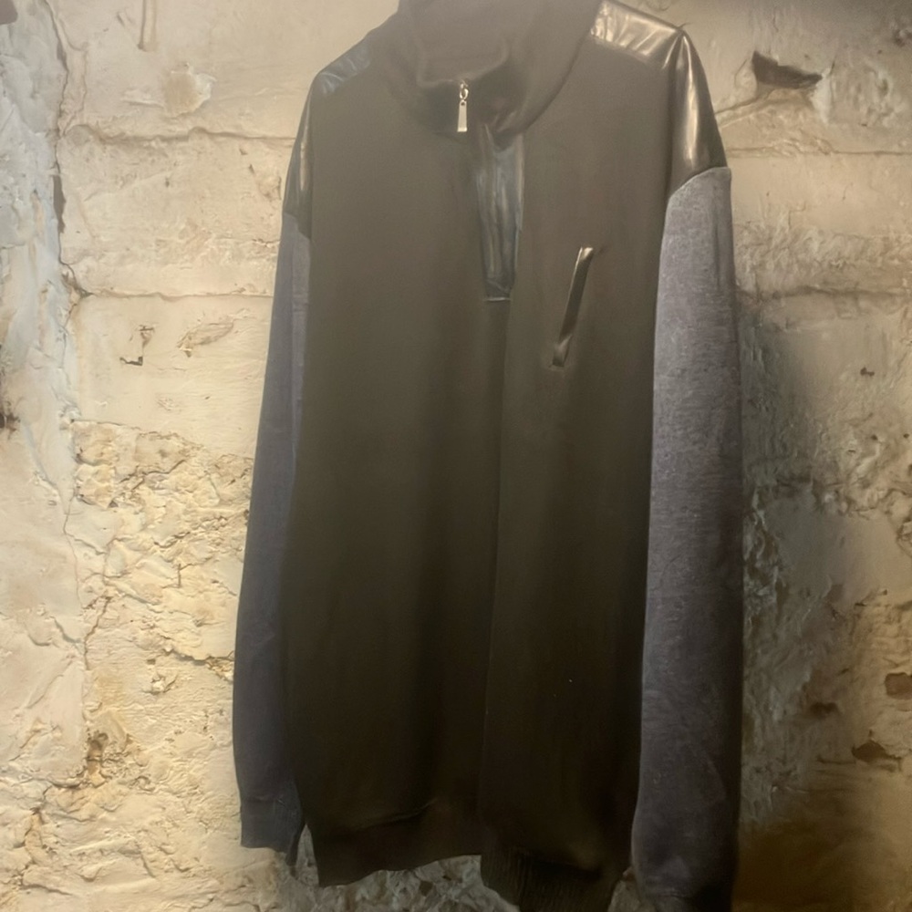 Men's Black and Gray Sweater